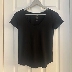 Perfect Tee Black V-Neck T-Shirt – Women’s XS Soft Basic Tee